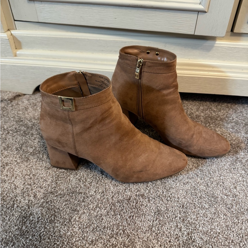 Liz Claiborne Brown Ankle Booties with Western Flair